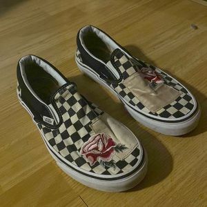 Flower checkered vans